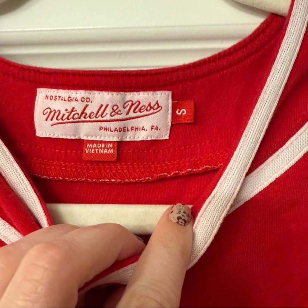Mitchell & Ness Cincinnati Reds Cooperstown Collection Henley - Picture 5 of 5